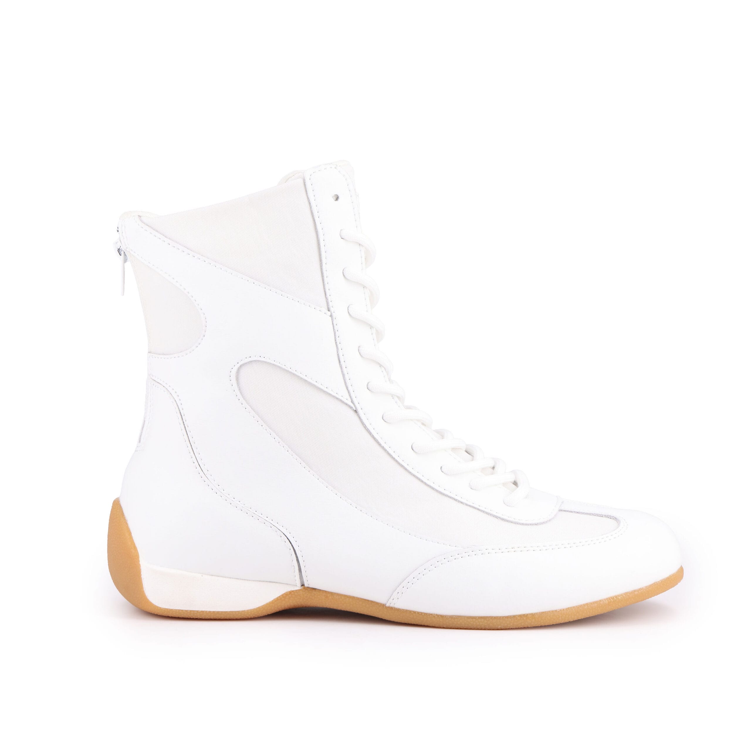 66ac993d-f16d-4fab-8f47-c763f4251c56-scaled-1 Z-٩٠٠ - White - Image 1